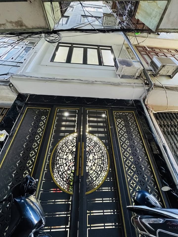 Bán nhà Yên Hòa, Cầu Giấy - 5 tầng mới, full nội thất, 23m², 6 tỷ