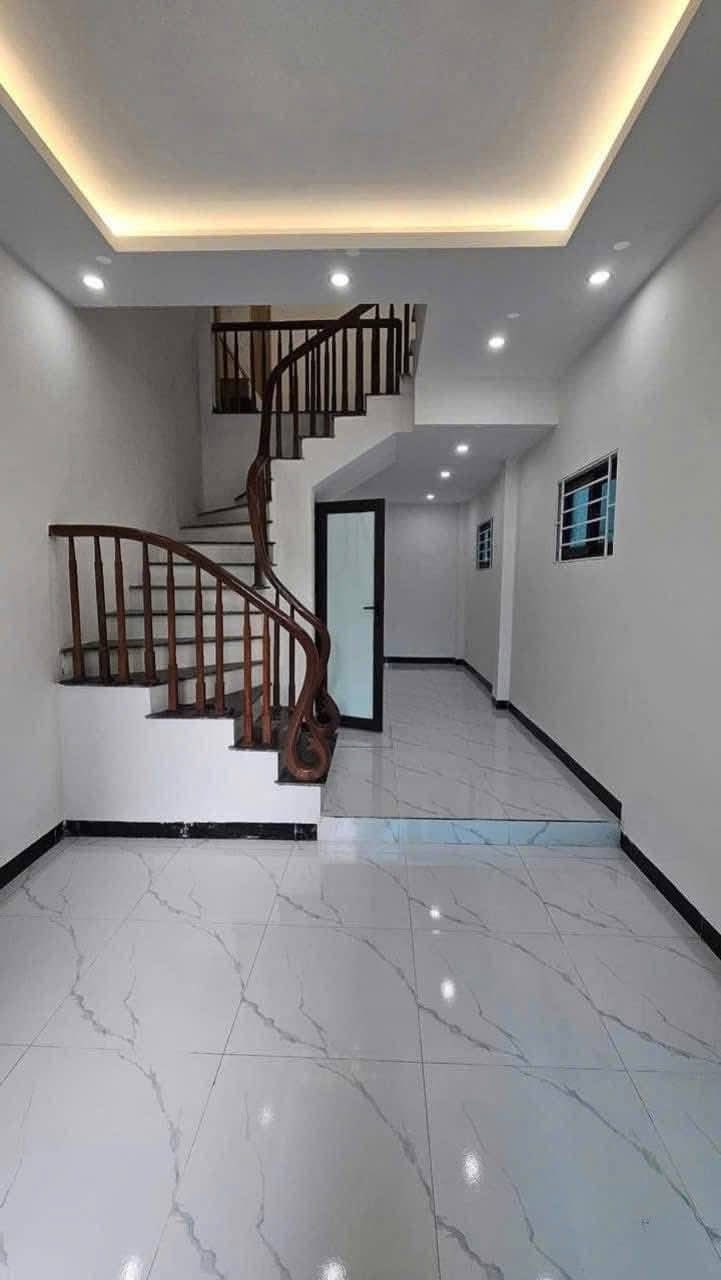 Nhà 2 tầng 40m² Tả Thanh Oai - Giá hời