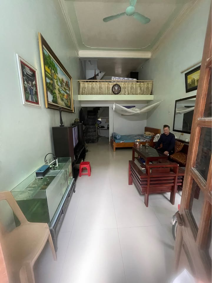 Nhà 41m² Nguyễn Trãi, 1,5 tầng, giá 1,35 tỷ chủ nhà thân thiện, bán gấp