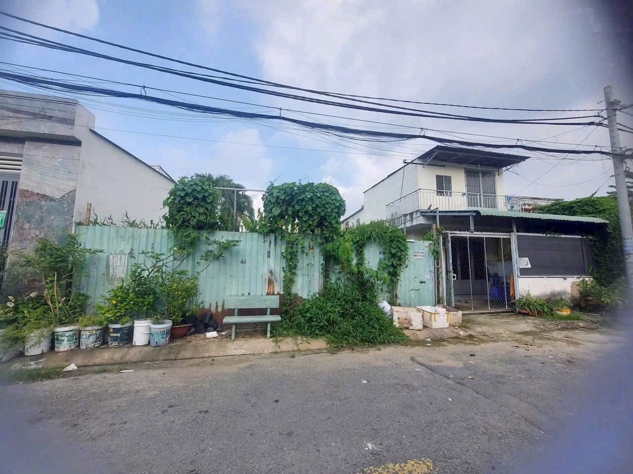 Đất xưởng Hóc Mô: 8x26m, mặt tiền Đông Thạnh, giá 8 tỷ - Sổ đỏ sẵn sàng