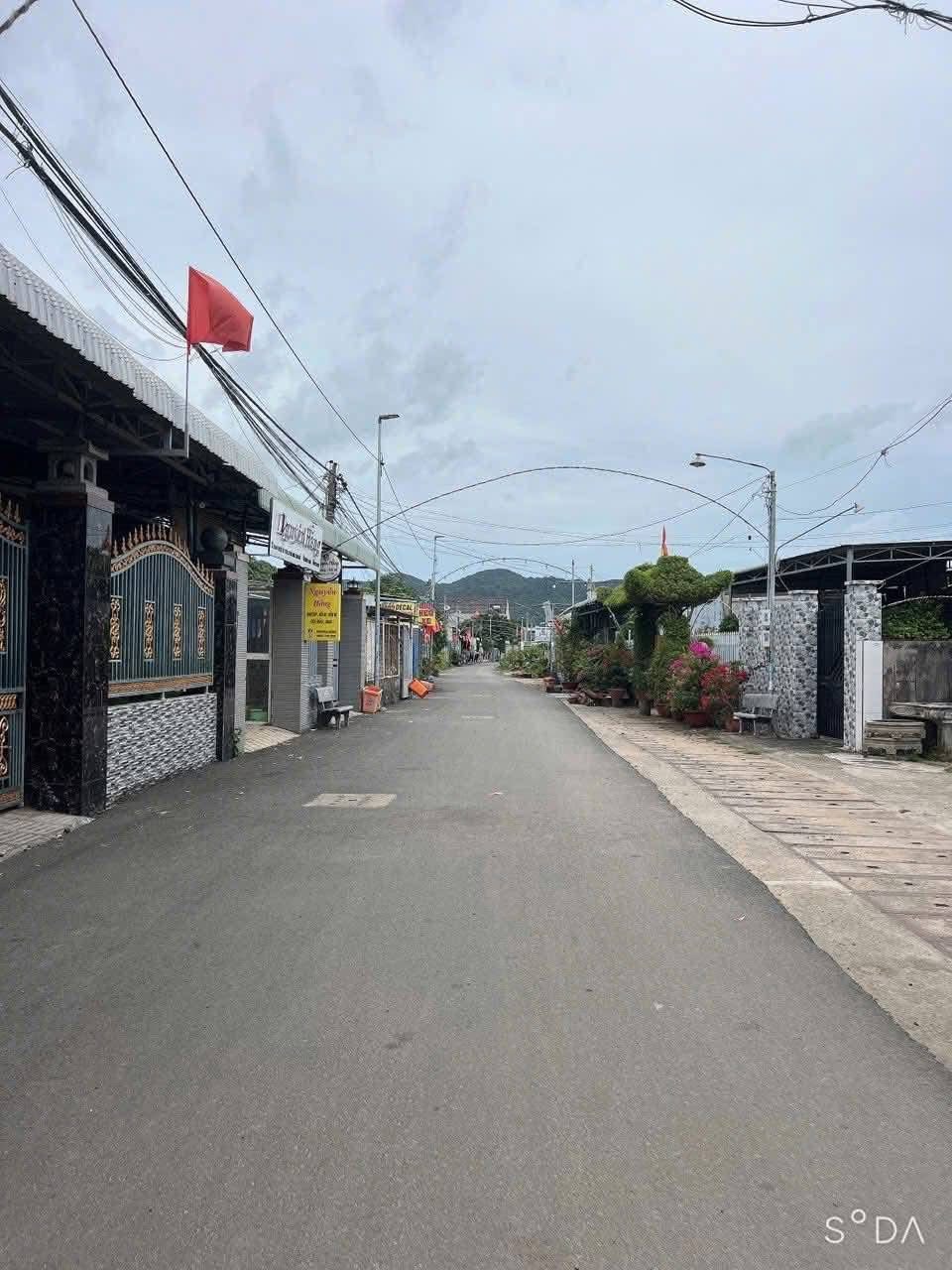 Bán đất mặt tiền đường nhựa Long Hải, Bà Rịa Vũng Tàu - 100m2, nở hậu 7m