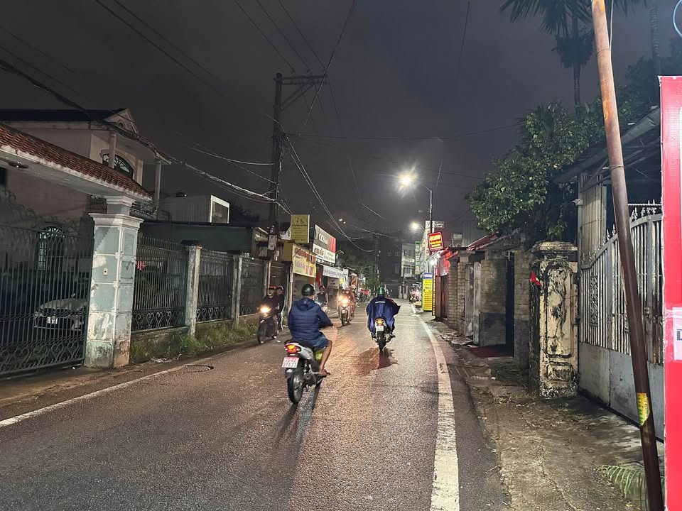 Siêu phẩm dãy trọ kiệt chính đường Đặng Huy Trứ, diện tích 108m2