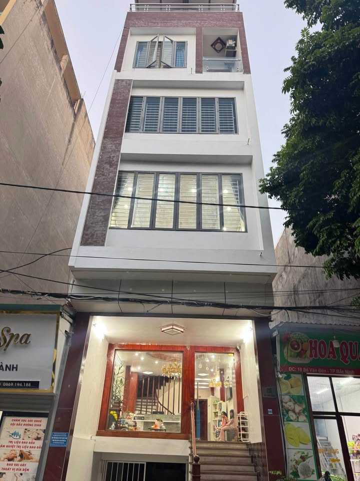 Cơ hội sở hữu nhà 5 tầng có tầng hầm tại đường Bế Văn Đàn, phường Ninh Xá, Bắc Ninh