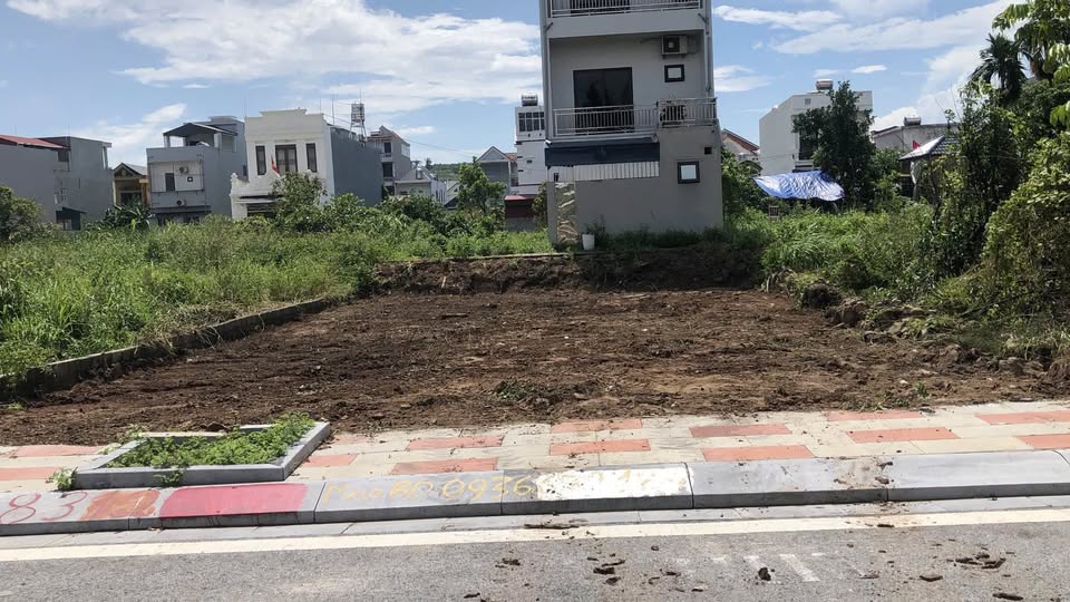 Đất Ngọc Hải, Đồ Sơn 100m2 mặt đường 9m, sát sân golf, gần biển - Đầu tư hay an cư, đều 'cháy hàng'