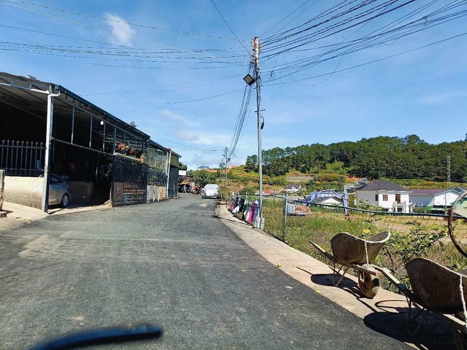 Bán nhà 425m2 mặt tiền đường Dankia, phường 7, Đà Lạt, dổ đỏ chính chủ