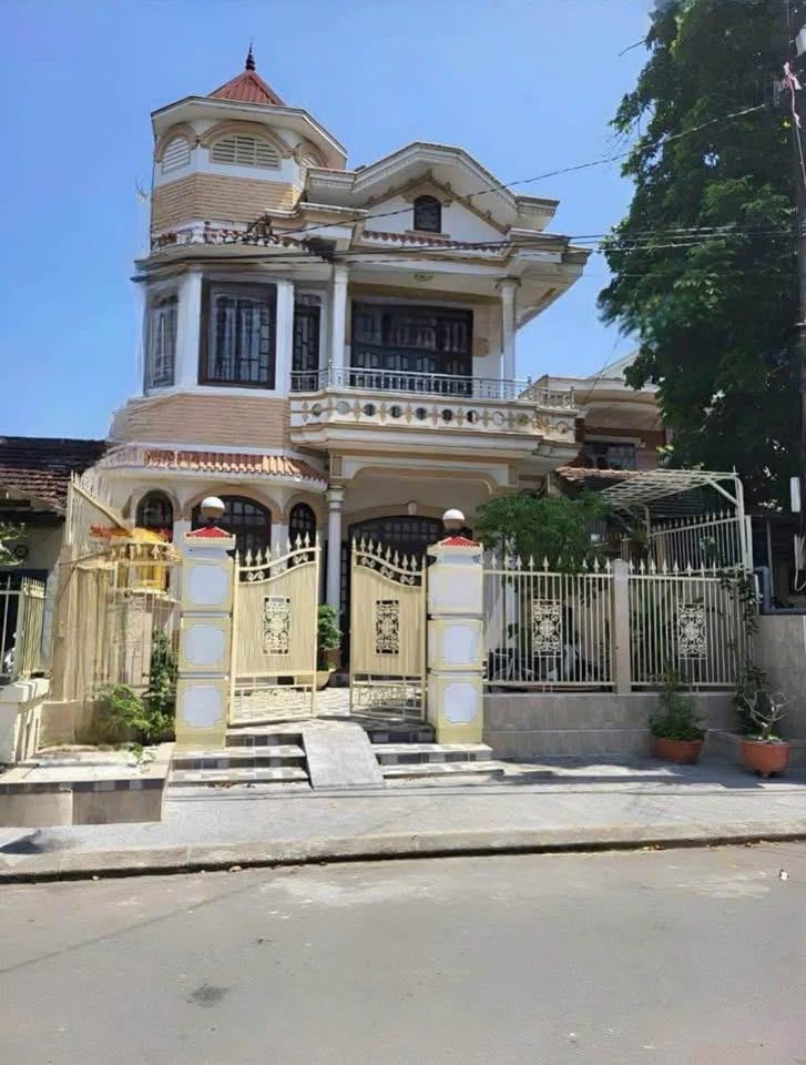 Nhà 3 tầng Nguyễn Xuân Ôn, Huế 172m2, 4 ngủ, 5.1 tỷ - Cạnh sông, sổ hồng