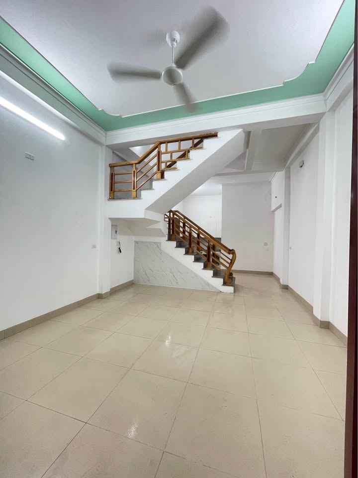 Nhà 2.5 tầng phường Đông Thọ, 55m2, hướng Tây Bắc