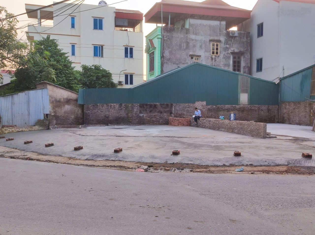 Chính chủ bán đất mặt đường 70 Tây Tựu, lô góc, kinh doanh đỉnh, xe cont đỗ cửa, 70m2, hơn 12 tỷ