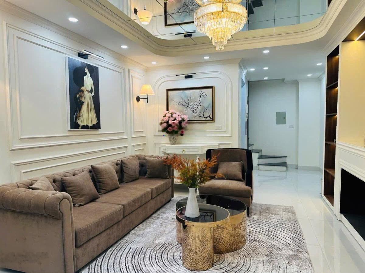 Phố Kim Mã, Ba Đình. Nhà mới thang máy 40m x 6 tầng, sát oto giá 8.95 tỷ