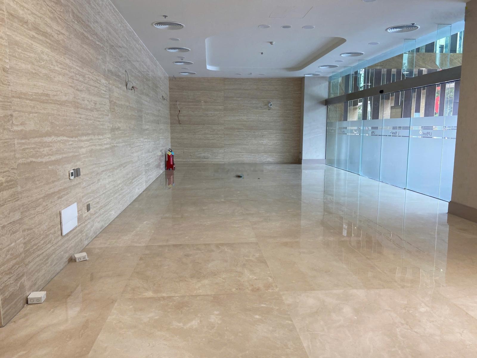 Cho thuê văn phòng tại Mễ Trì, giá siêu hời 280 nghìn/m2/th, 200m2