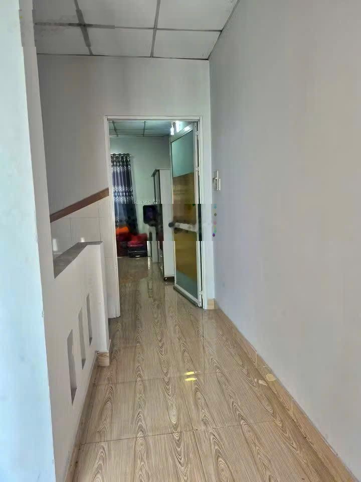 Bán nhà 1/ đường Đông Bắc nhà đẹp Quận 12 giáp Gò Vấp đường thông 5m