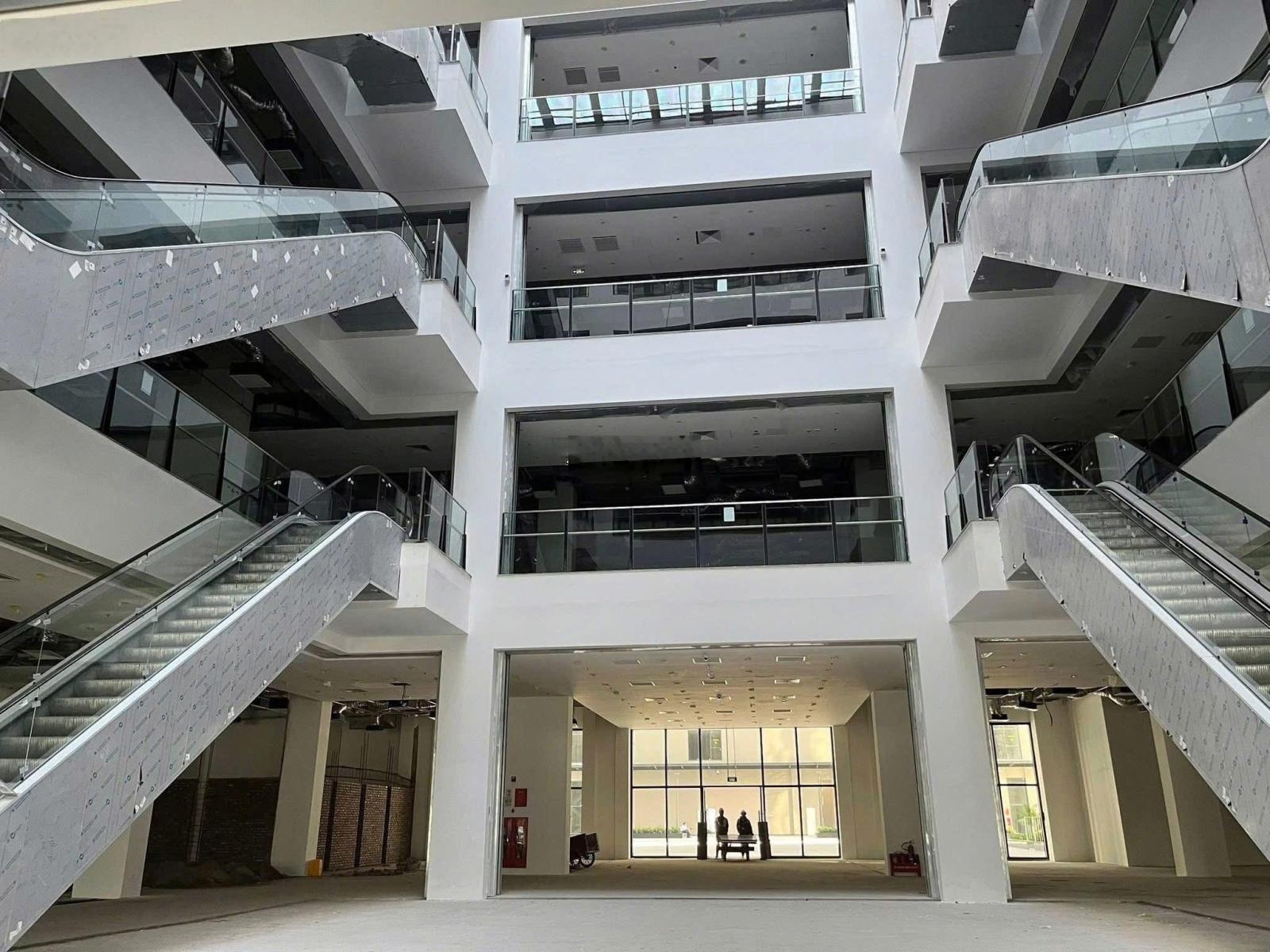 The Wisteria căn 110m2 y hình view chính diện bể bơi. 7,85tỷ. Tầng trung đẹp. Làm việc chính chủ