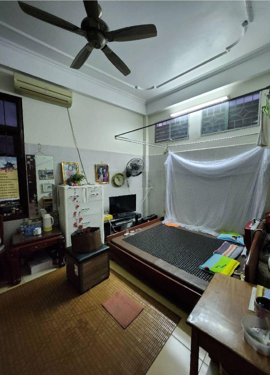 Bán nhà Trần Quang Diệu Thái Hà 55m2, 5 tầng, ô tô đỗ cửa, ô tô tránh dừng đỗ 10m, ô chờ thang máy