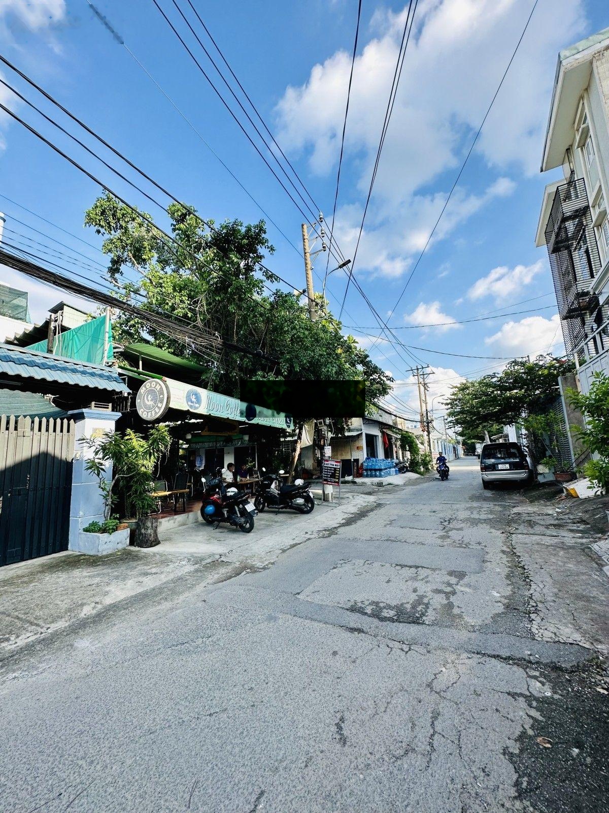 Nhà Đường 9, Hiệp Bình Chánh Giá Giảm Sâu Tới 2.2 TỶ Nhà đẹp hẻm xe hơi khu vực an nin