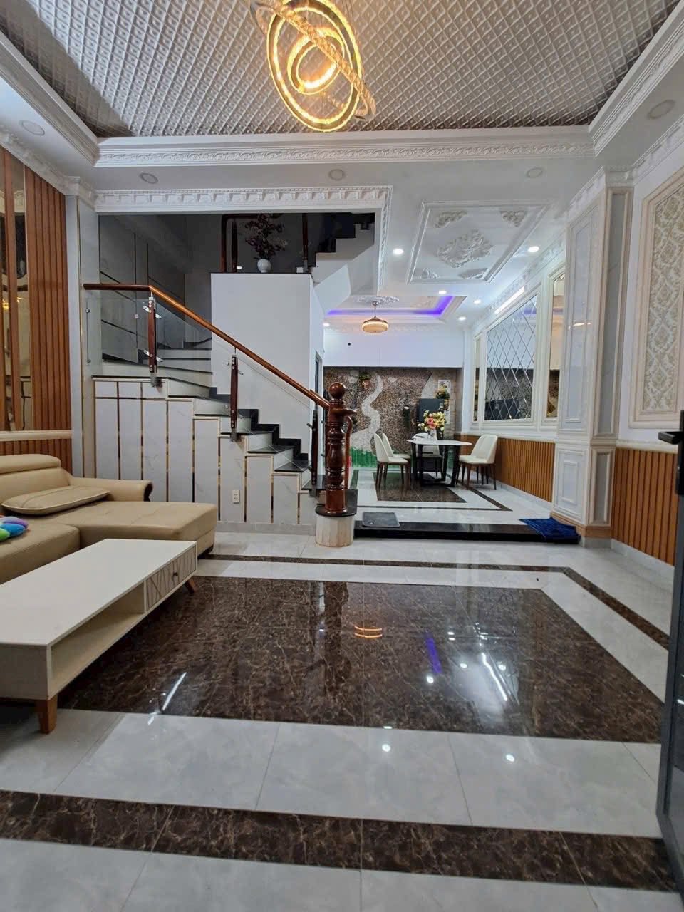 Cơ hội vàng sở hữu ngay căn nhà nguyên căn tại hẻm xe hơi Huỳnh Tấn Phát, Nhà Bè