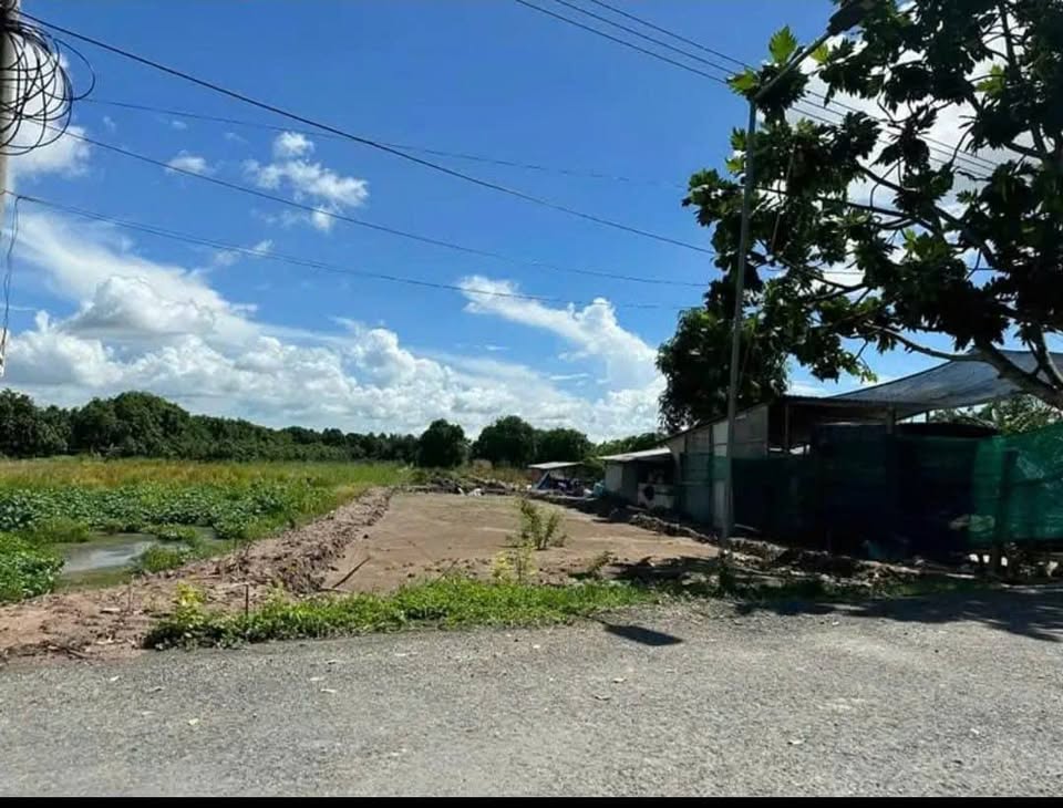 Đất mặt tiền Sông Tiền, Cao Lãnh - Diện tích rộng, giá tốt