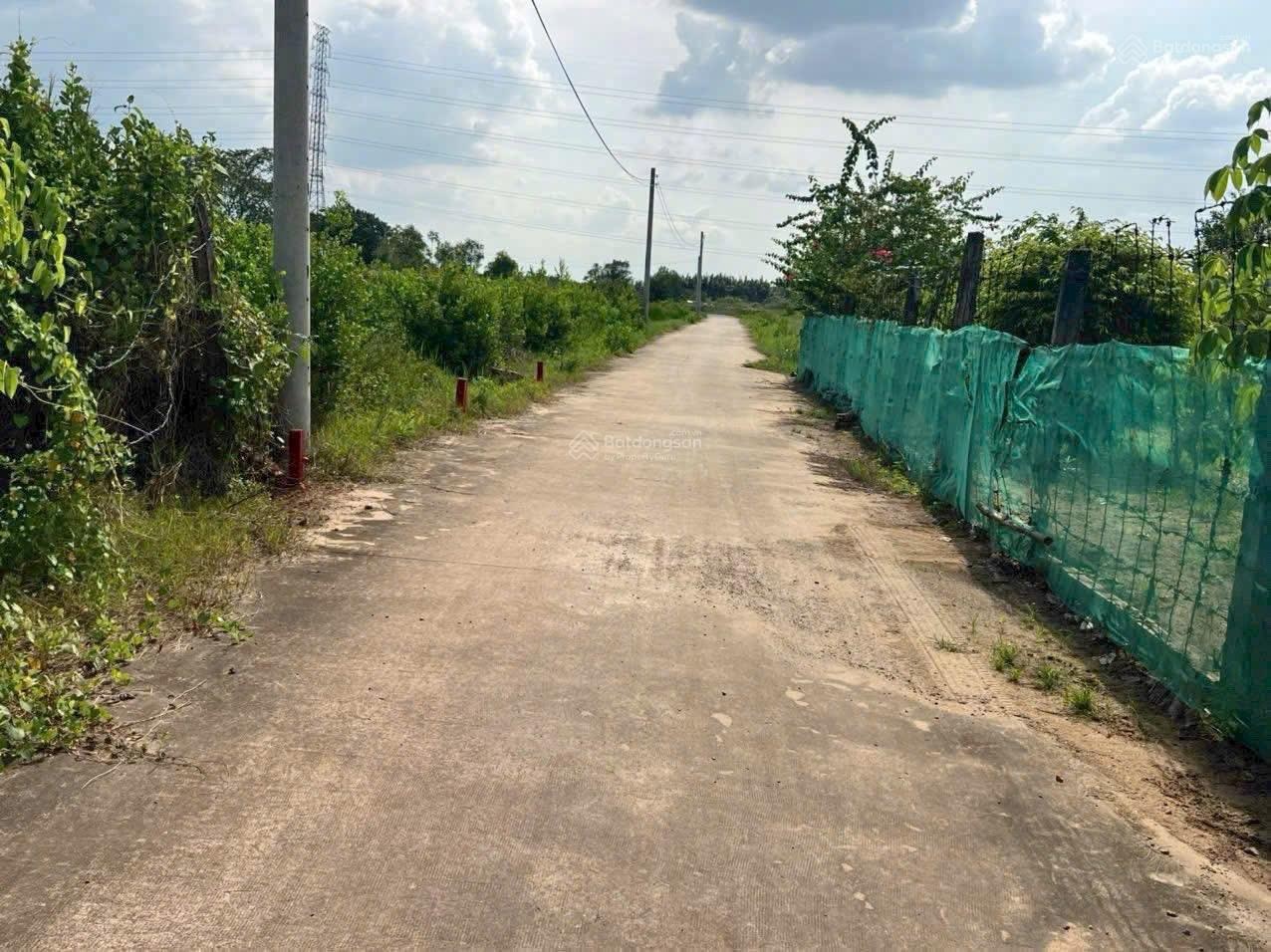 Đất thổ cư 100% hẻm xe hơi 1/ đường Hùng Vương gần đường cầu Cát Lái, đường cầu Phú Mỹ 2