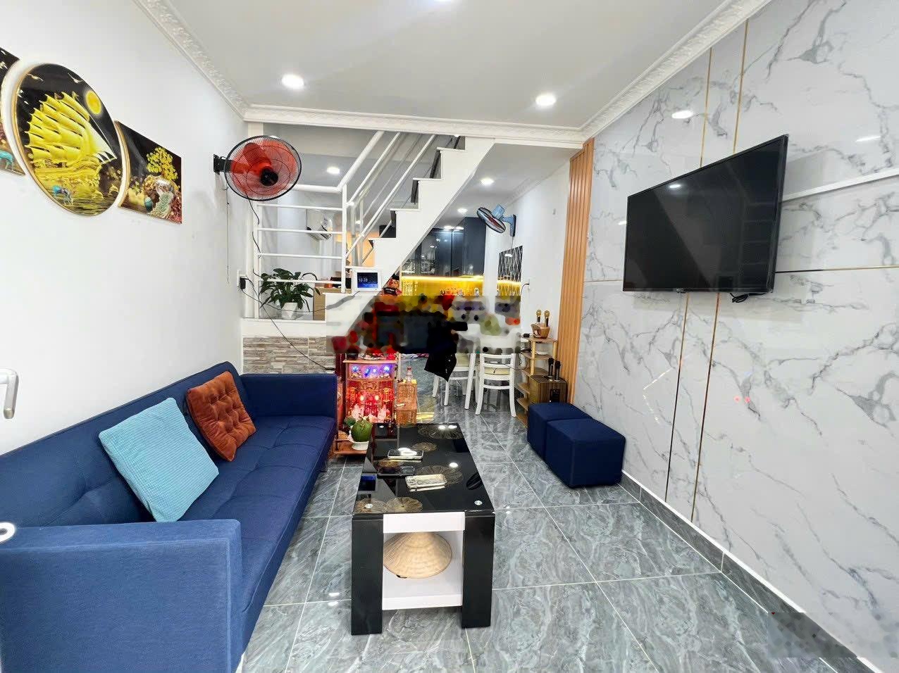 Cho thuê nhà nguyên căn Nguyễn Văn Quỳ Quận 7 full nội thất 9.5tr