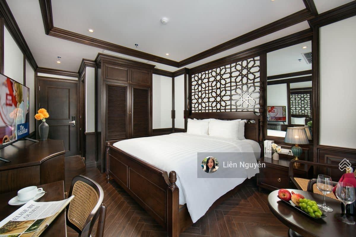 Bán khách sạn mặt phố Lương Ngọc Quyến, 79m2, 5 tầng, mặt tiền 5.4m, 77.6 tỷ, kinh doanh đỉnh