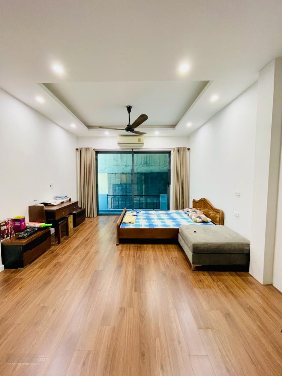 Bán nhà Yên Lãng, 20m ra phố, ngõ ba gác thông, nhà dân xây, lô góc, 2 thoáng, full đồ, 41m2*5T