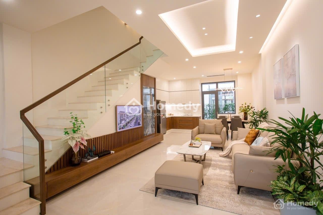 Siêu phẩm nhà phố 1 trệt 2 lầu, mặt tiền đường 15m, cách Phú Mỹ Hưng 20p di chuyển