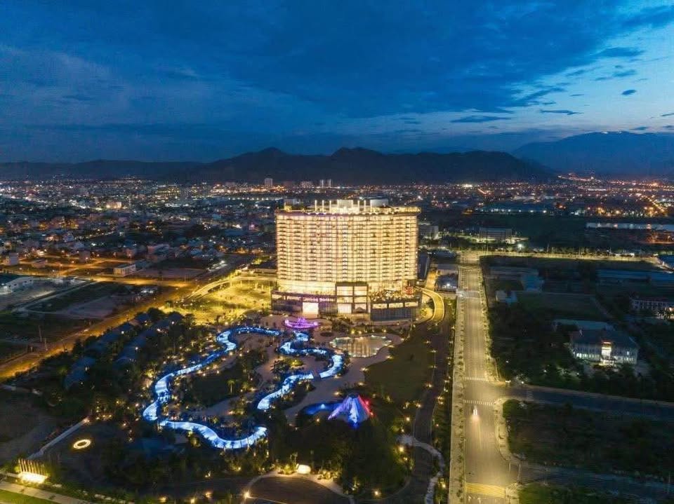 Bán đất biển Xuân Thiều, đối diện công viên, 100m2, 4 tỷ