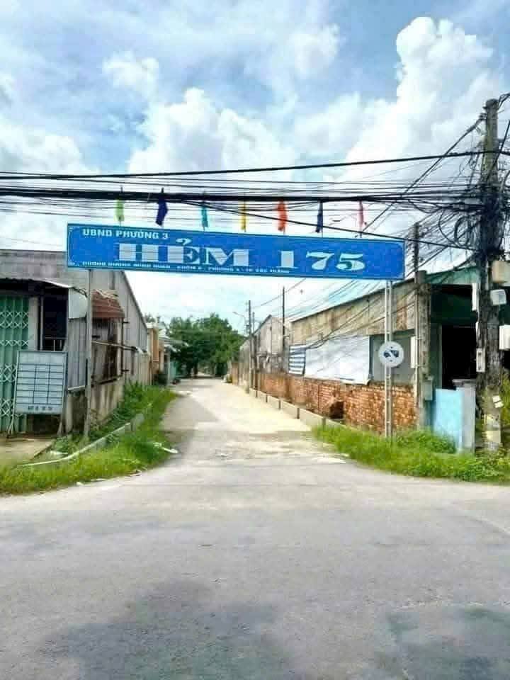 Nhà hẻm ô tô Sóc Trăng 4,25m x 18m, 2 phòng ngủ, sổ hồng, giá hời