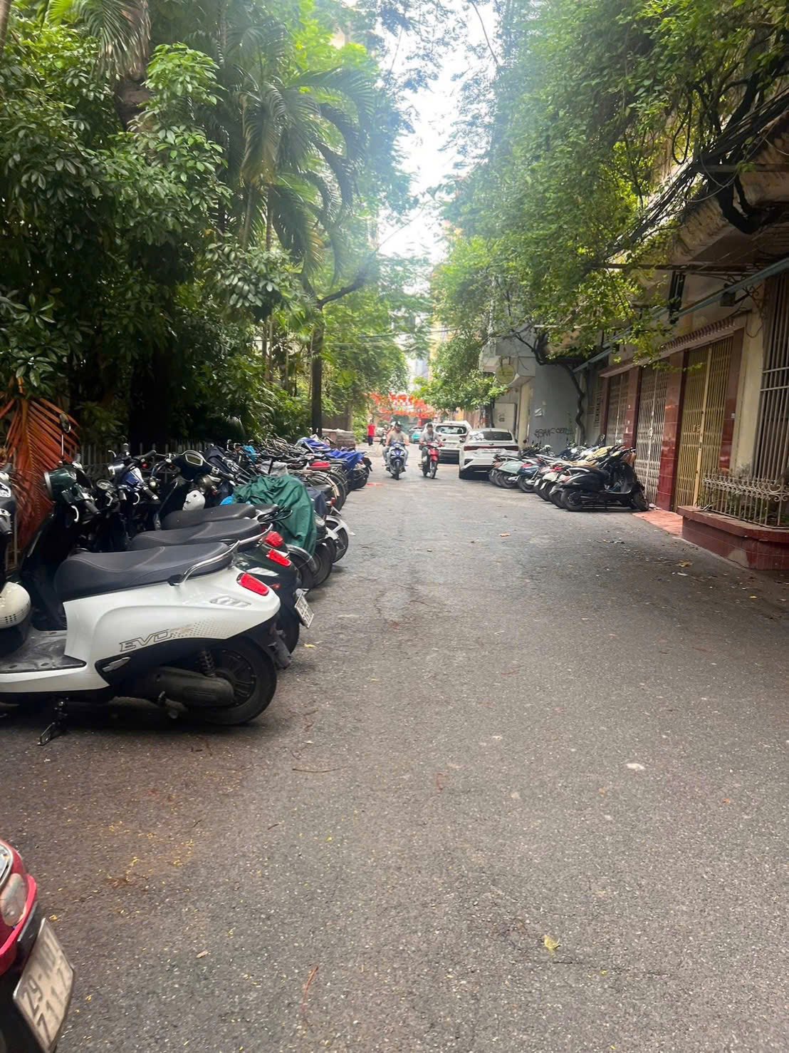 Nhà đẹp Võng Thị, Tây Hồ 50m2, 6 tầng thang máy, mặt tiền 5,3m, ô tô tránh, kinh doanh, giá 23,6 tỷ