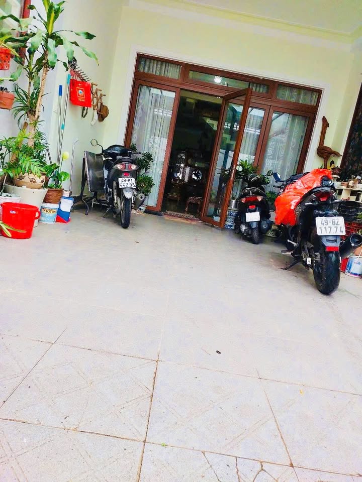 Tọa lạc tại vị trí đắc địa trung tâm thành phố Đà Lạt, Lâm Đồng