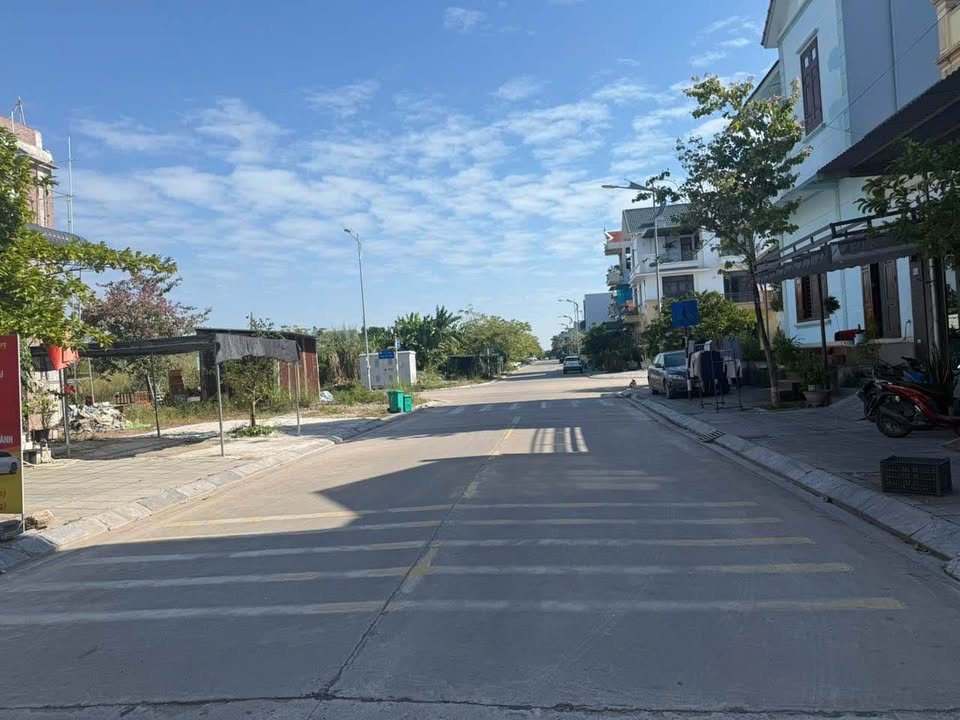 Bán đất 90m² hướng Đông Bắc tại phường Hải Yên, Móng Cái