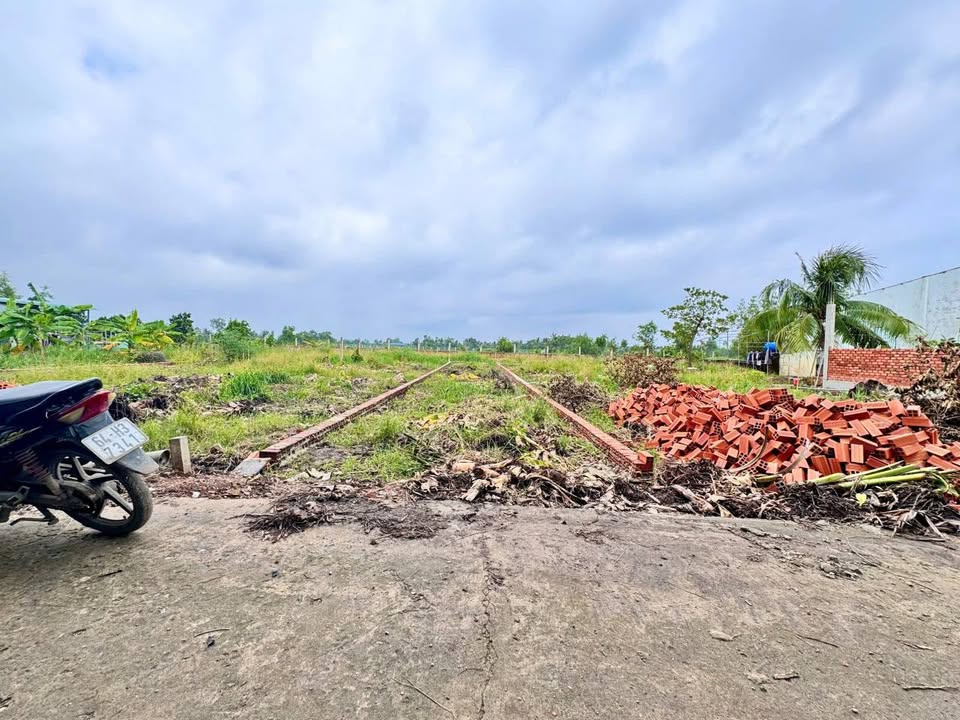 Cần bán gấp lô đất thổ cư tại thị trấn Đức Hòa, Long An, cách chợ 1km