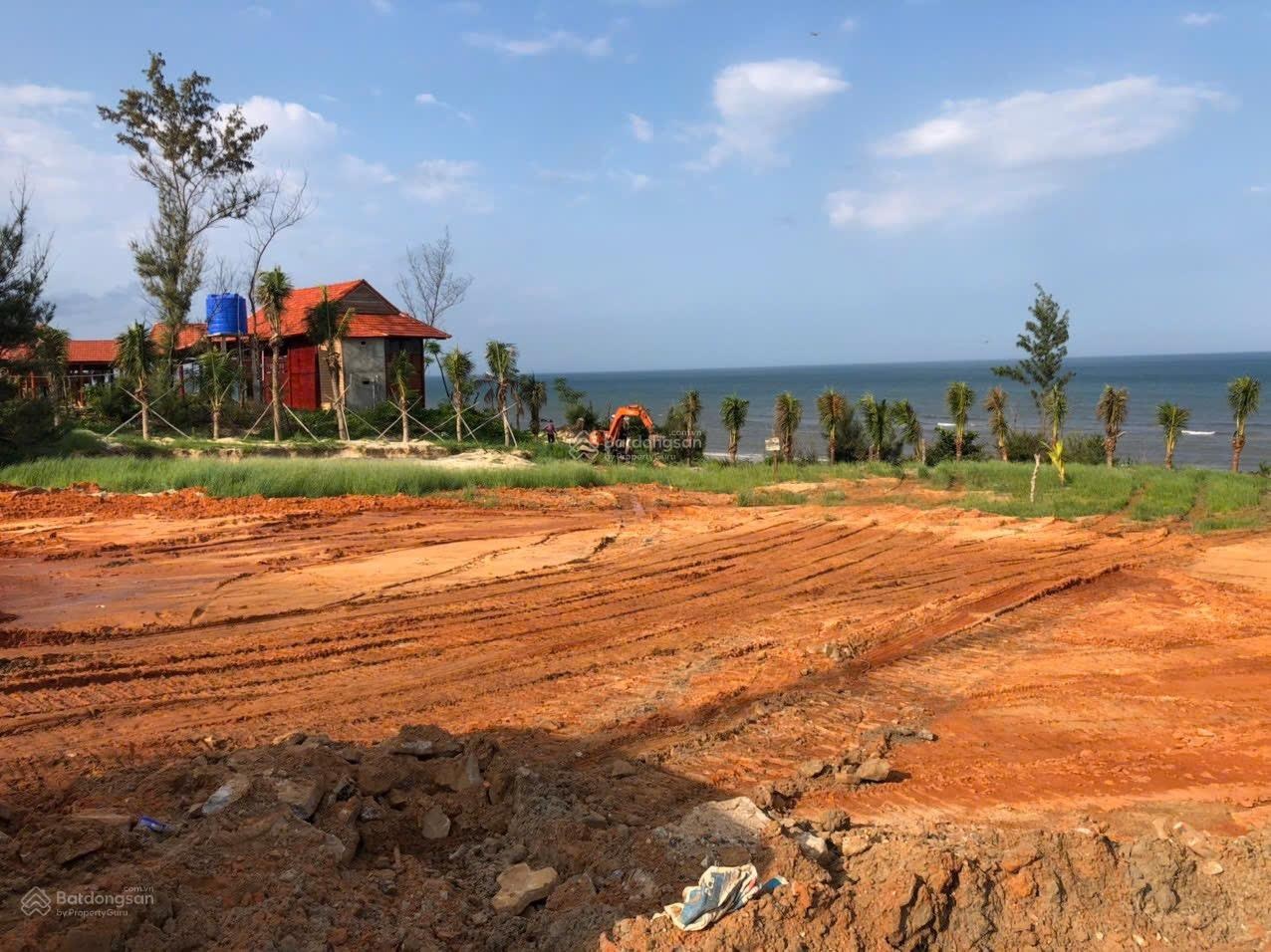 2ha mặt biển mặt nhựa có cả đồi và biển xây resorts có hỗ trợ giấy phép