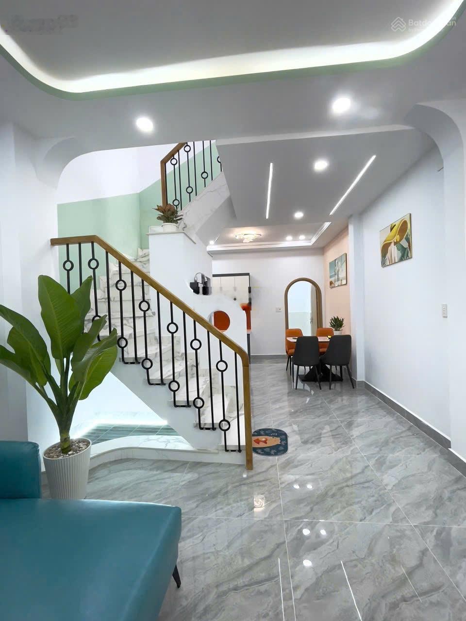 8,950 Tỷ ! Mặt tiền Độc Lập . Q Tân Phú. 3,65x10m. 4 Tầng