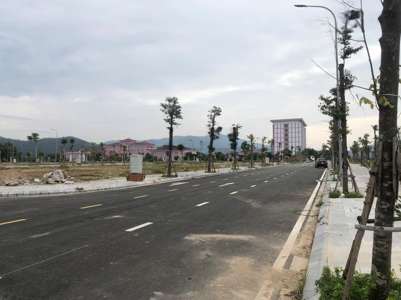 Bán lô góc dự án Quảng Yên Centro cách Vinhomes Hạ Long Xanh 15 phút