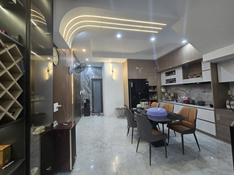 Bán nhà 3 tầng tại Hòa Xuân, Đà Nẵng - Sẵn sàng đón chủ mới