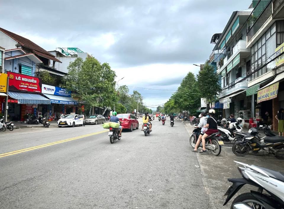 Bán mặt tiền Hồ Đắc Di, 300m2, kinh doanh bùng nổ, sổ hồng chính chủ