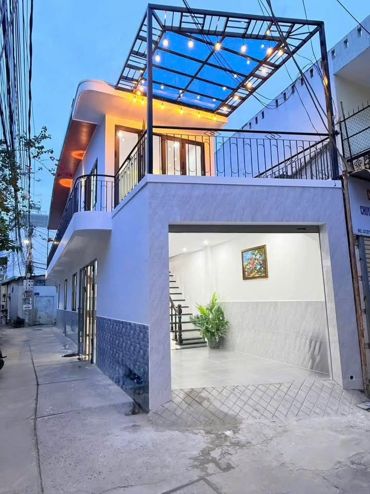 Nhà 1 trệt 1 lầu Tú Xương, Vũng Tàu, giá tốt, vào ở ngay