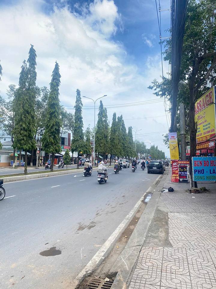 Cho thuê mặt bằng kinh doanh đường Nguyễn Văn Cừ, Cần Thơ