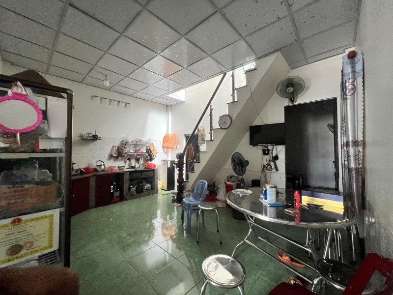 Chính chủ bán gấp nhà 6x16m tại Dĩ An, chỉ 4.4 tỷ, nhà mới 3 phòng ngủ, hẻm 7m