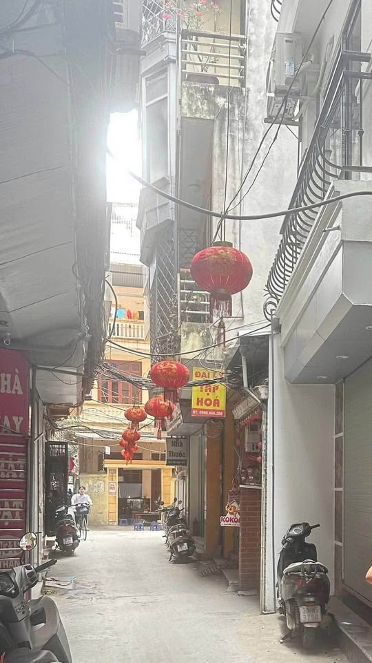 Giao lộ vàng Ô Chợ Dừa, nhà mặt ngõ kinh doanh, nở hậu đón lộc