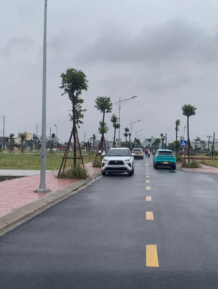 Bán đất nền dự án Khu dân cư Vũ Phúc, mặt đường kinh doanh tốt, 120m2, hướng Đông Bắc