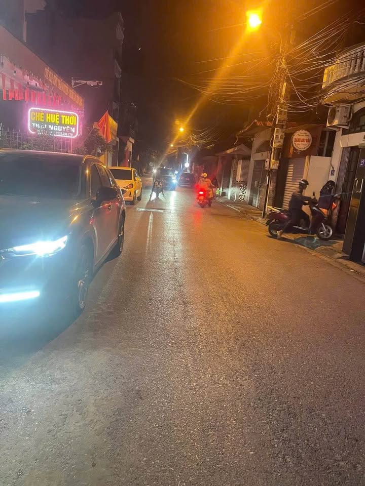 Bán lô đất vuông vắn, diện tích khoảng 50m², tọa lạc tại mặt đường khu vực Cát Bi, quận Hải An