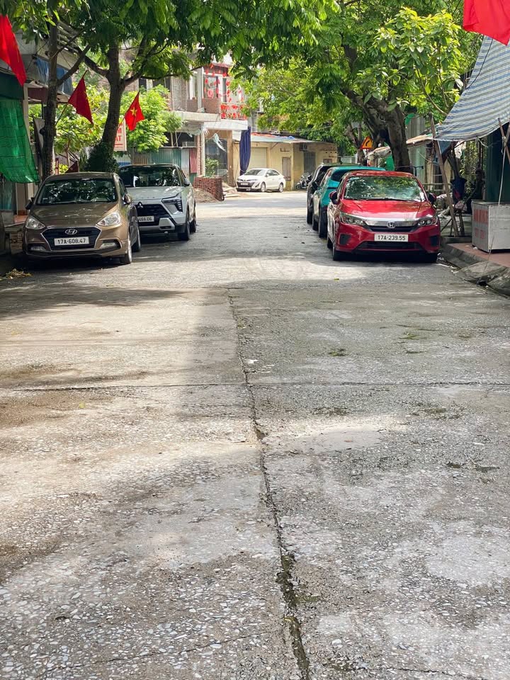 Siêu phẩm nhà mới tinh vừa hoàn thiện xong, nội thất xịn sò đang chờ chủ nhân mới