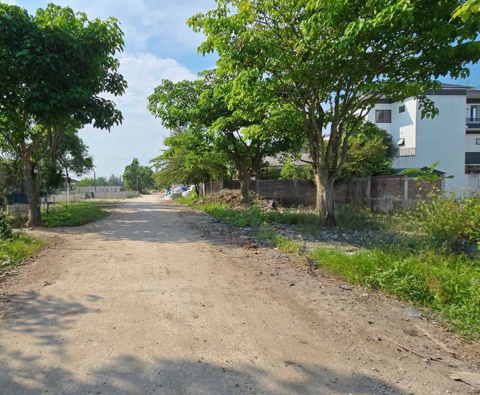 Bán nhà 2 tầng kiên cố, 2 mặt tiền thoáng đãng tại phường Trần Phú, Hà Tĩnh, chỉ với 2.3 tỷ