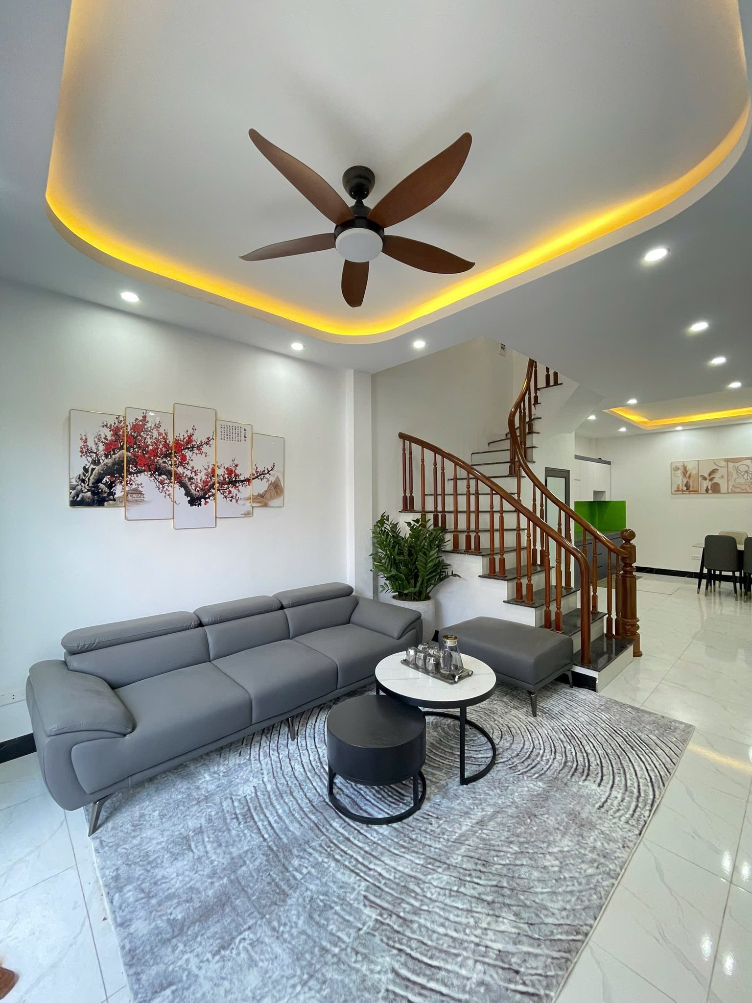 Có ngay nhà full nội thất, ô tô qua, ngõ thông Đại Thành!