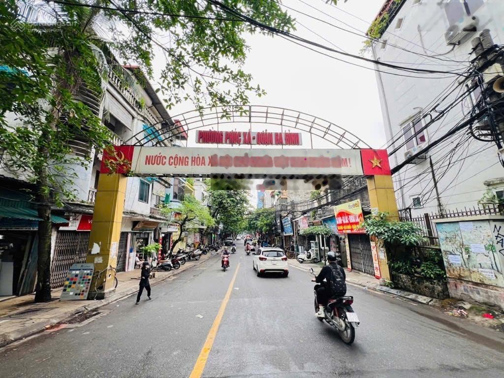 Chính chủ bán nhà mặt phố Nghĩa Dũng Ba Đình, Hà Nội. nhà 2 mặt tiền to rộng, 5 tầng