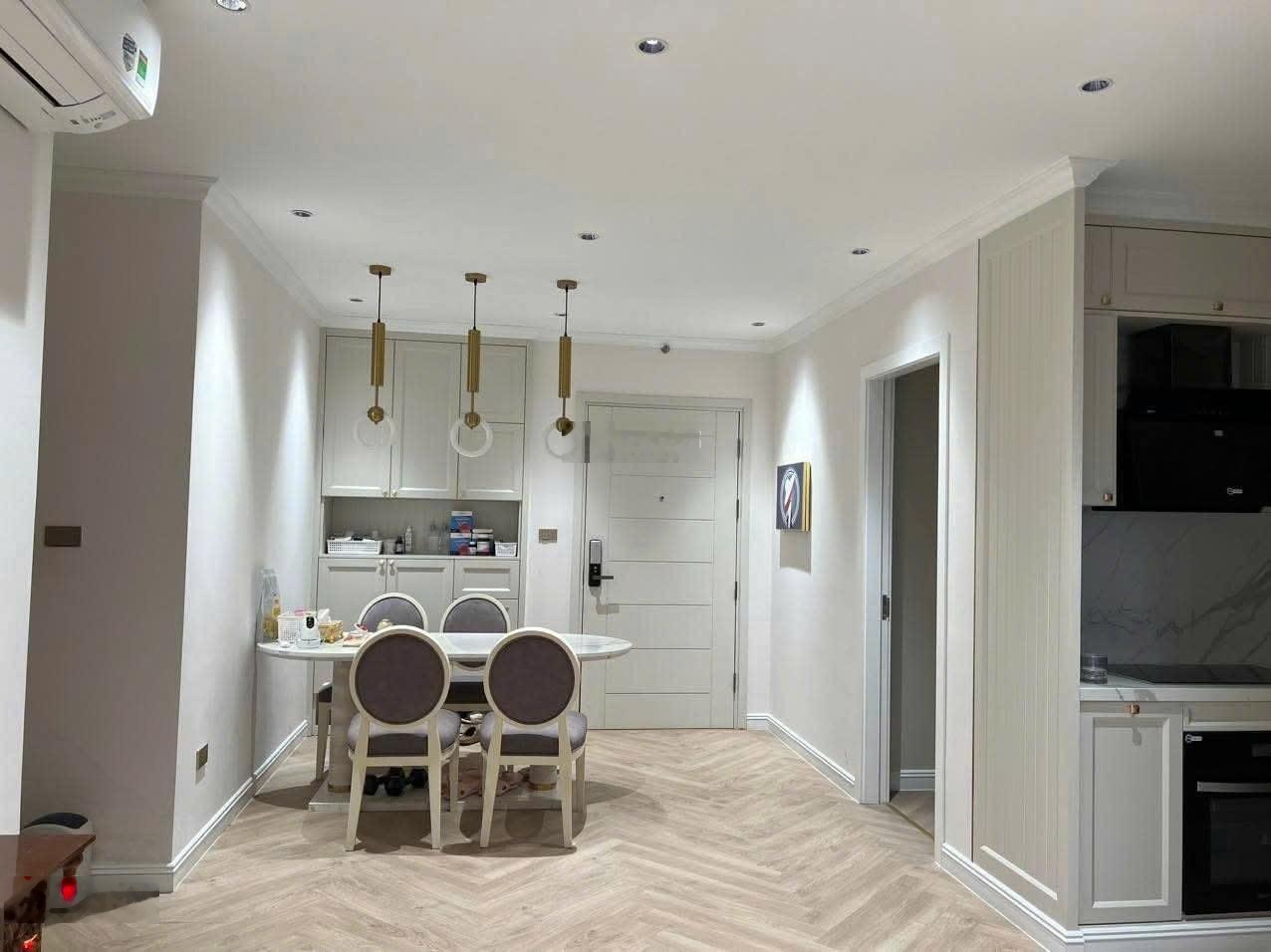 HÀNG CỰC HIẾM - KHU TP GIAO LƯU / Căn tầng trung nhà đẹp sẵn vào ở luôn giá 8tỷ5