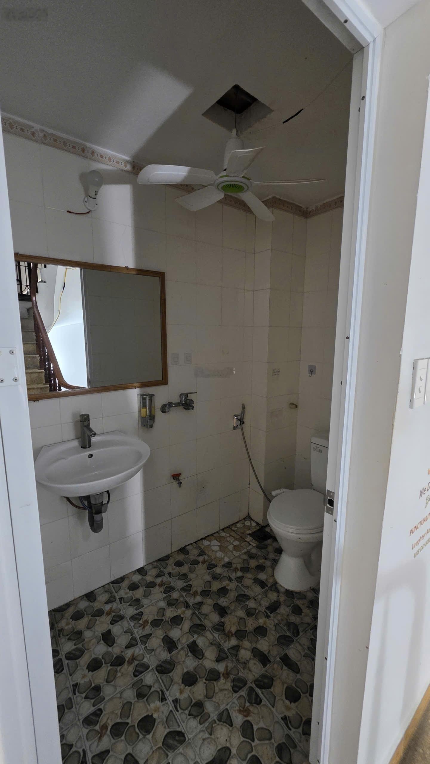 Cho thuê phòng trọ siêu đẹp ngõ 204 hồng mai chỉ từ 2,5 triệu!