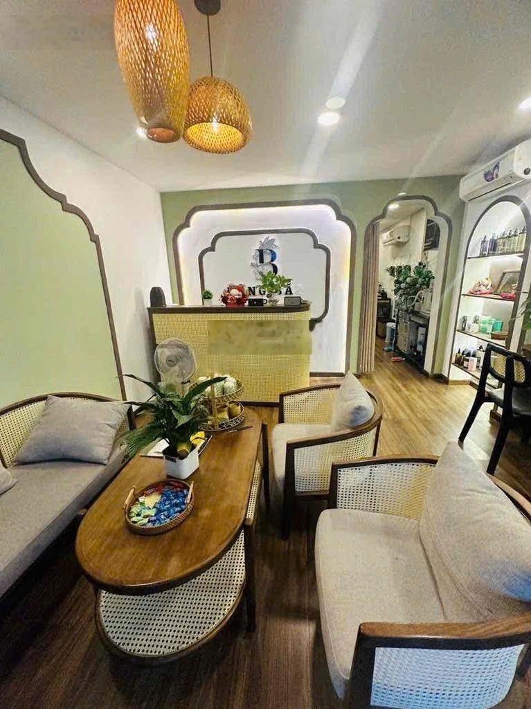 Cho thuê nhà nguyên căn Kỳ Đồng, P. 9, Q3, spa, nail, thẩm mỹ