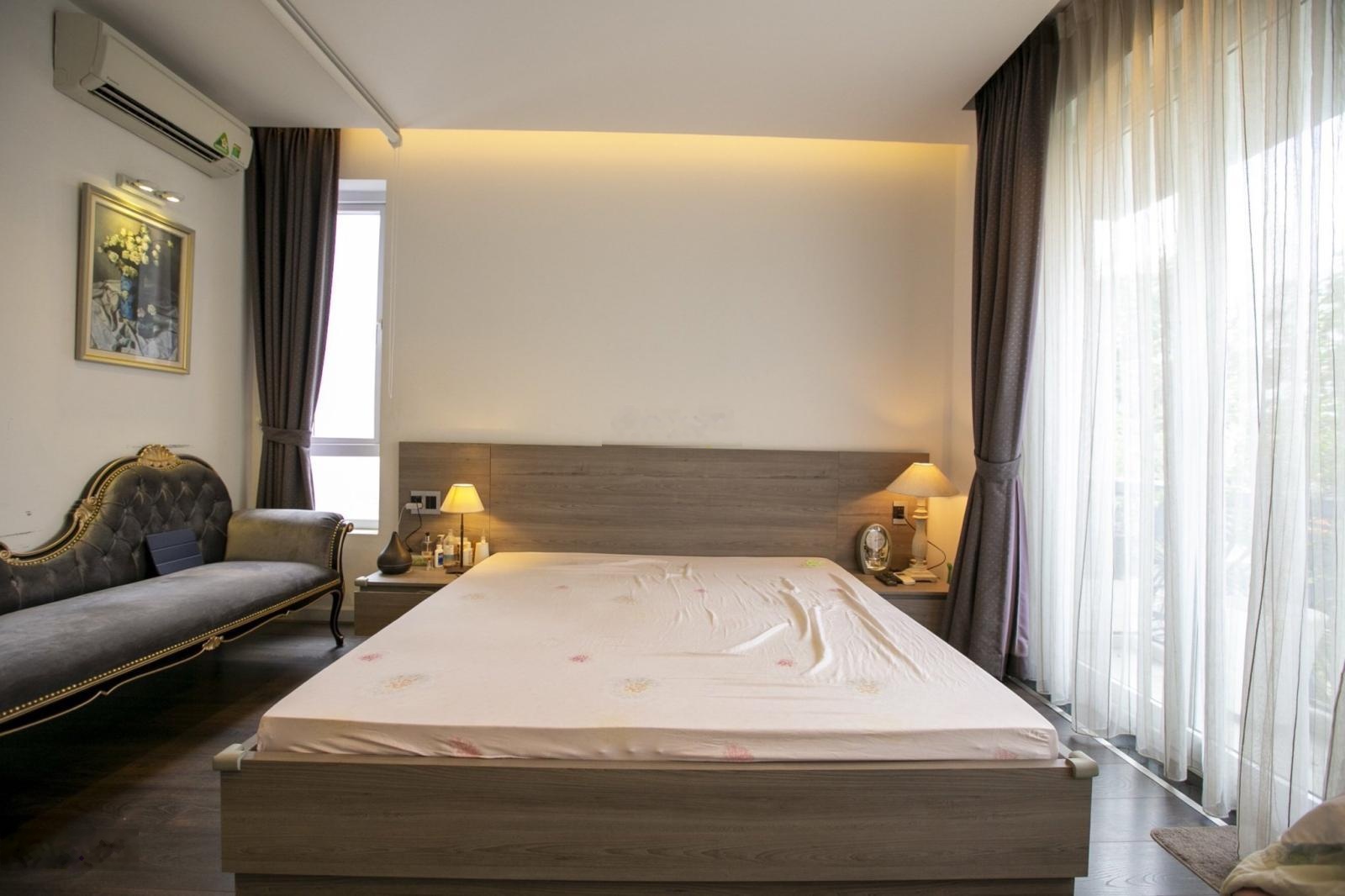 Chủ chuyển nhà bán gấp Hẻm nhựa 8m Nguyễn Trọng Tuyển, P15, PN - (4 x 18m) - 3 tầng - Chỉ 14,7 tỷ